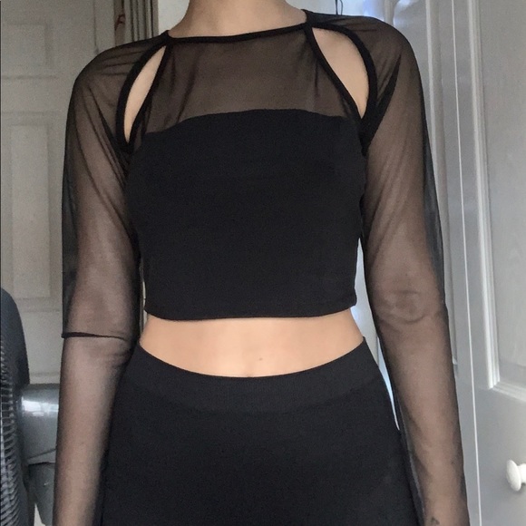 Black Crop Top - Picture 1 of 2